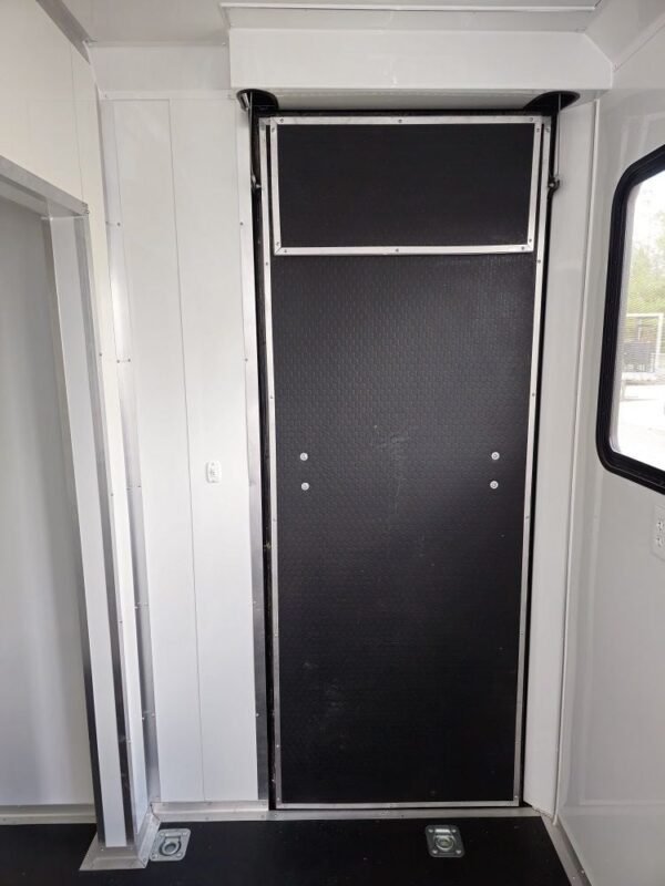 8.5' X 24' Custom Enclosed Dressing Room Trailer - Image 8