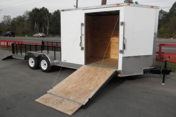 Enclosed Utility Hybrid Trailer 7'x20' - Lawn Mower Equipment Hauler Storage - Image 3